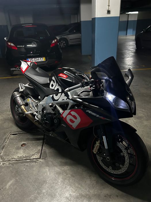 Aprilia RSV4-R 1000