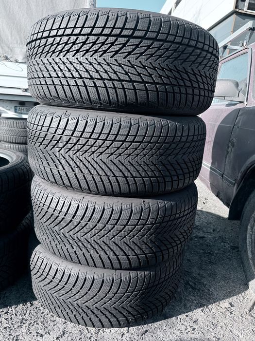 255 45 19 Goodyear Perfomance 3 95% 2024 Шини Зима