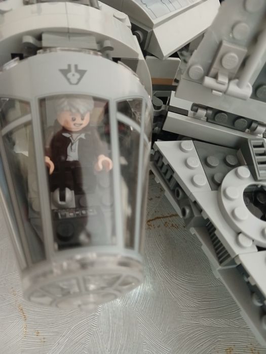 Lego star wars millennium falcon oficial