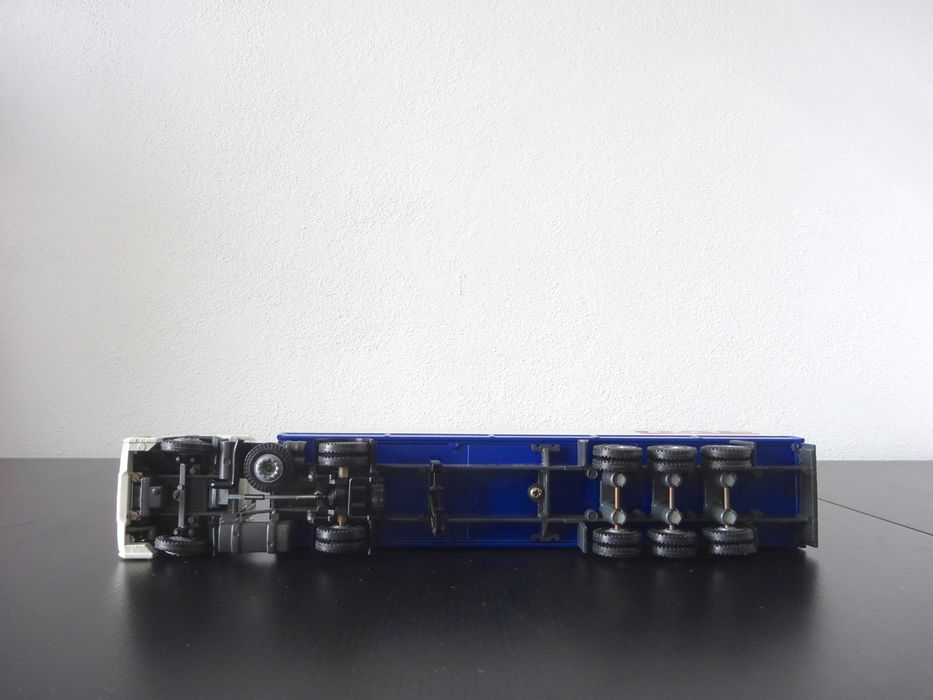 1:50 Tekno DAF 95 380 ATi Camião c/Reboque