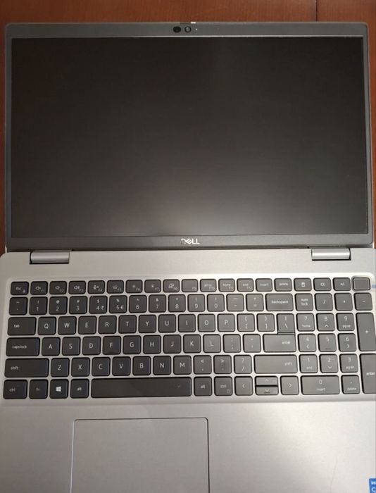 Laptop Dell Latitude 5520