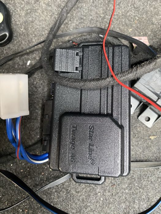 Сигналізація повністю робоча знята з машини