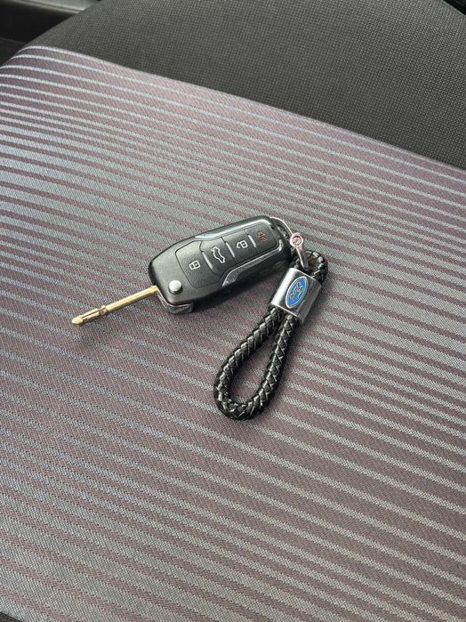 ПРОДАМ Ford Fusion 2011