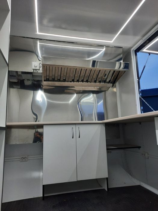 Виготовлення та продажа торгових кіосків, кав'ярні, мафи на колесах