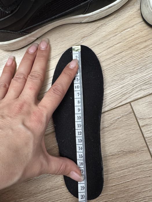 Продаю хайтопи, черевики HM на хлопчика