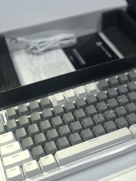 Клавіатура Ajazz AK820 жовті свічі