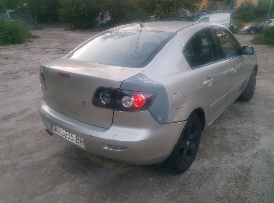 Мазда 3 бк (навчальна)