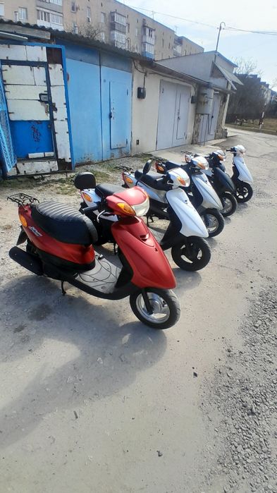 Японські скутера. Ямаха. Хонда. Сузукі