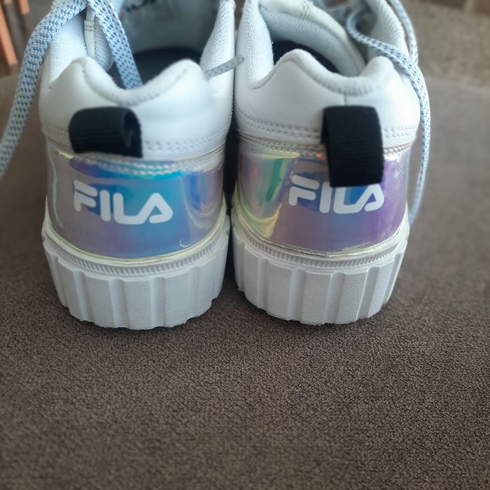 Buty biale Fila.