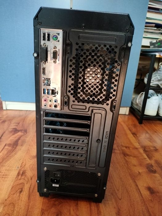 Obudowa komputerowa PC Midi Tower