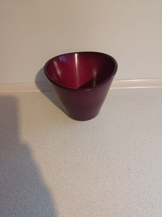 Ceramiczna osłonka na doniczkę .