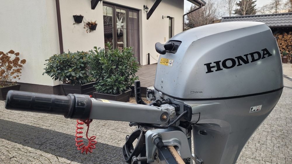 silnik Honda 20 KM z rumplem