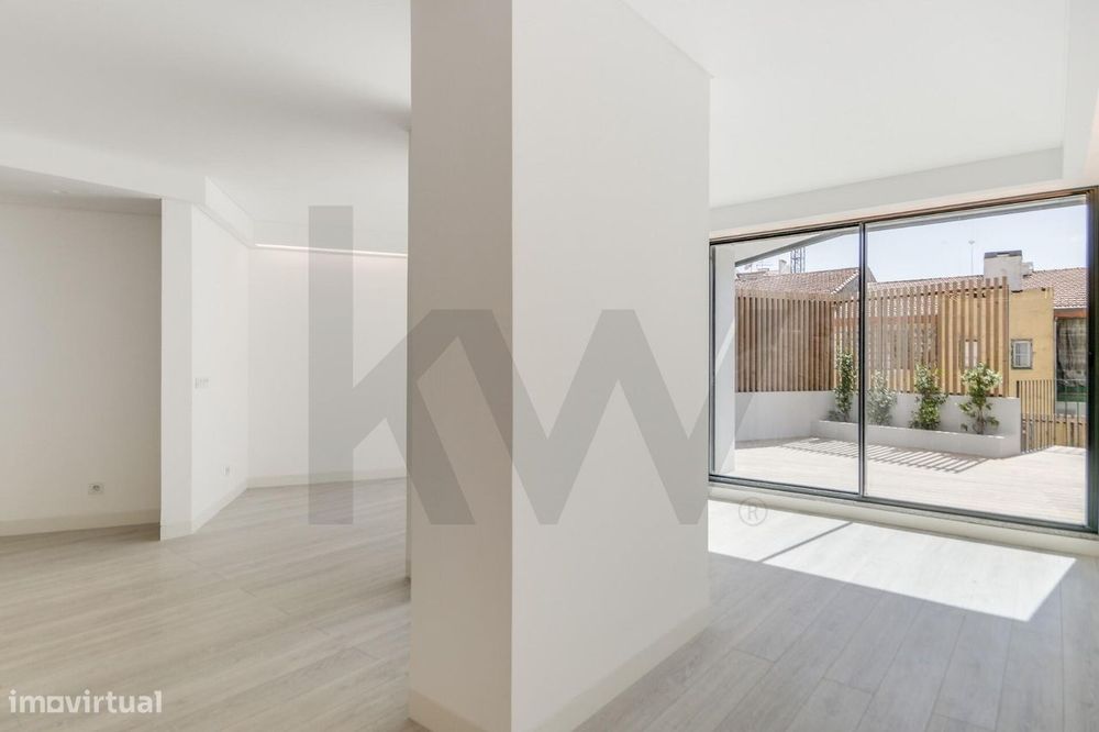 T1 Duplex para Arrendamento em Lisboa | Terraço, Jardim e Estacionamen