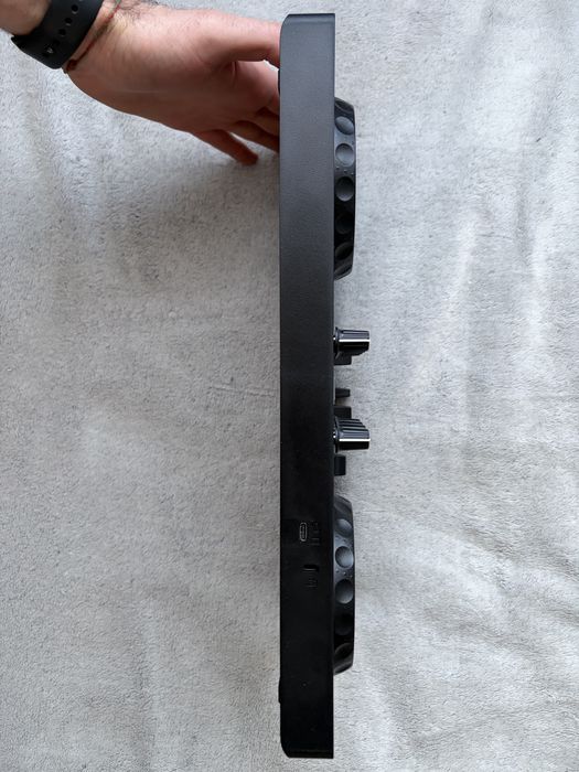 Pioneer DDJ-FLX2 DJ-контролер майже новий з гарантією