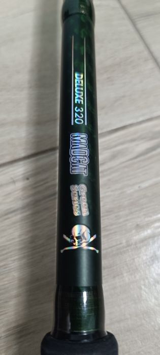 MadCat, l Deluxe 320  Green Series.