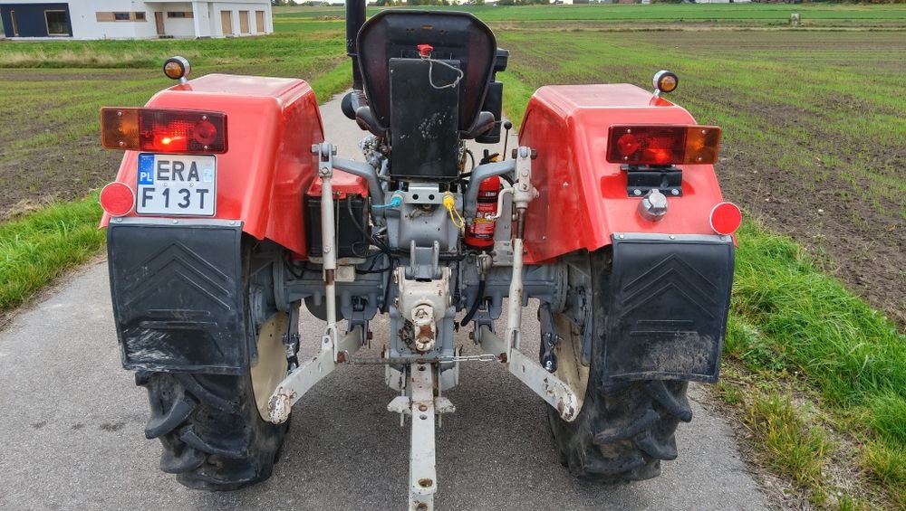 Ursus c-330 ciągnik rolniczy