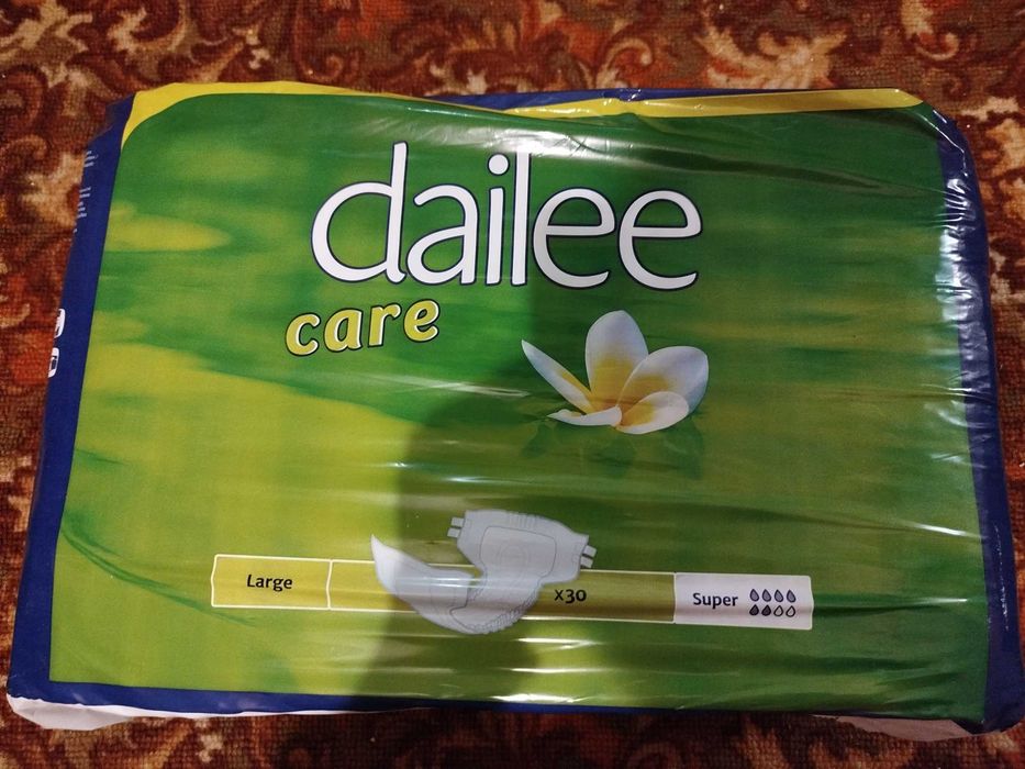Продам памперси Dailee