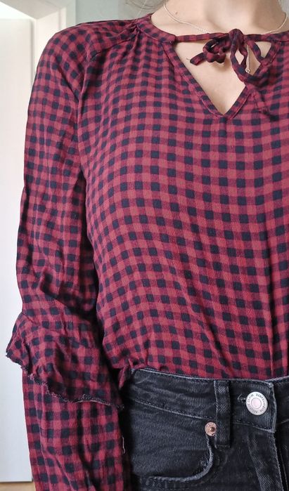 Bluzka w kratkę z wiązaniem z wiskozy r.S