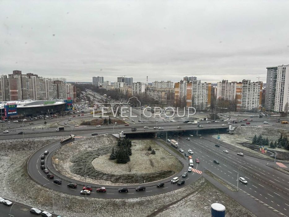 Продаж 3-кімнатної квартири  ЖК Метрополіс