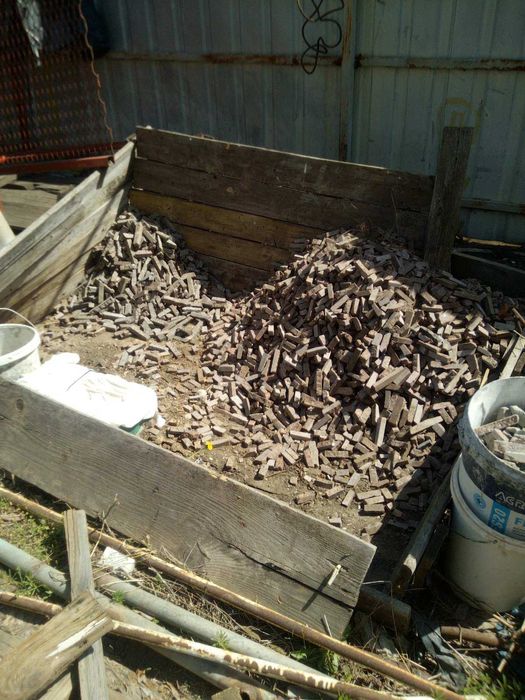 Брекчия гранитная , соломка гранитная