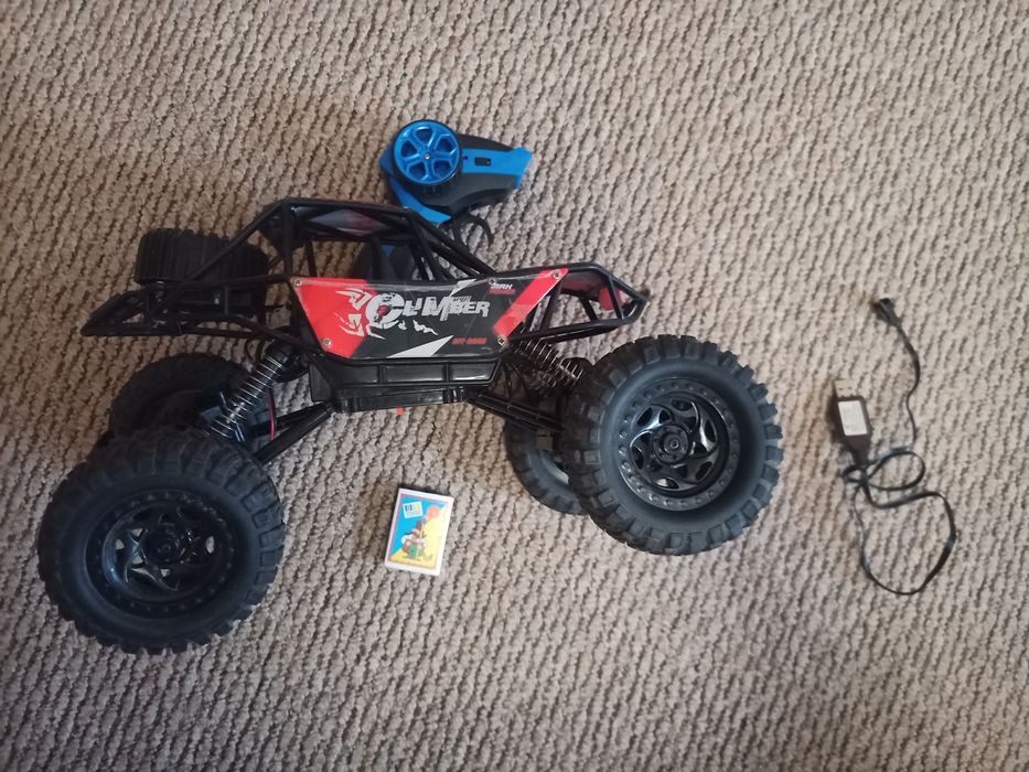 Машинка на дистанційному керуванні