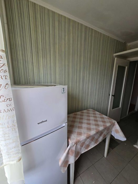 Продам 1 кім. квартиру на  вул. Космонавтів, ж/м Придніпровськ.
