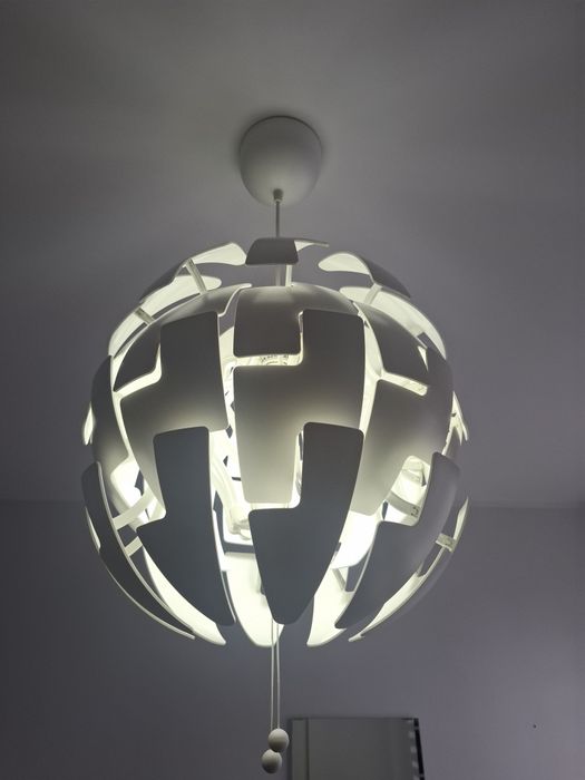 Lampa wisząca w kształcie kuli