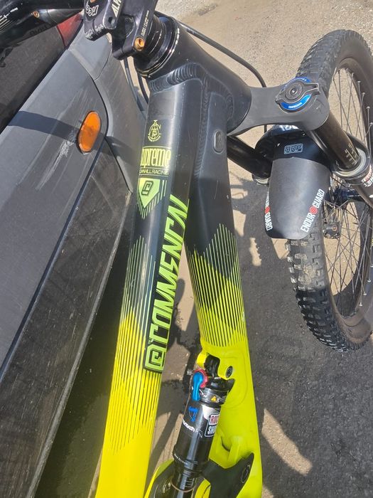 Enduro Commencal supreme