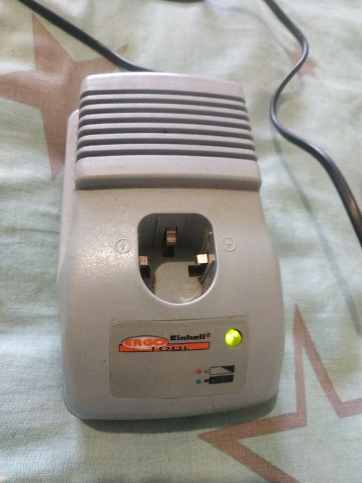 Зарядка для АКБ,старых шуруповертов