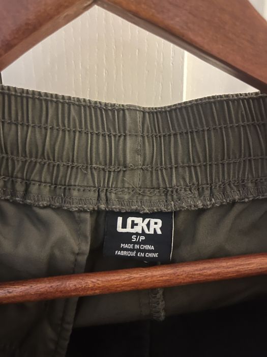 Шорти карго lckr кольору хакі на резинці літні бавовняні розмір s