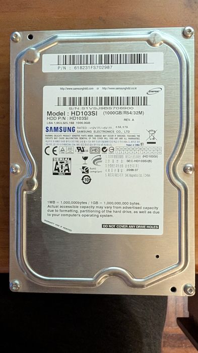 SATA HDDs447462738180198404
