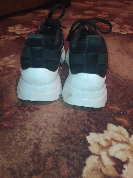 Жіноче взуття 38 розмір