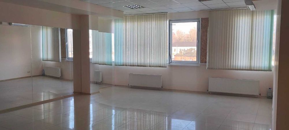 Продам офісне приміщення 147 кв.м в ТЦ Курчатовський (ОП)