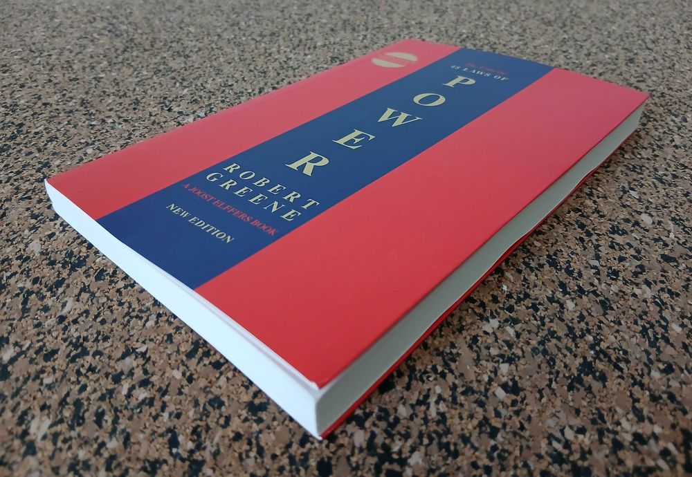 The Concise 48 Laws Of Power
