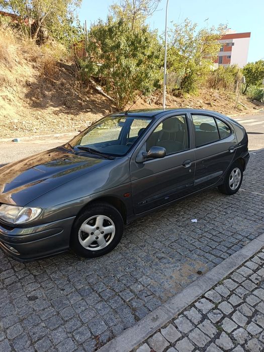 Renault Megane 1.4 RT com 92000 klms