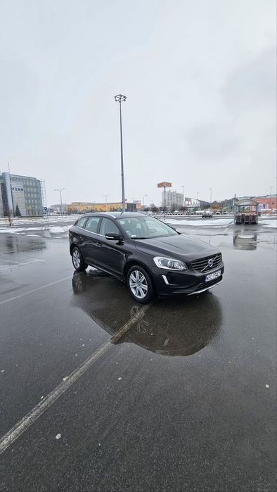 Volvo XC 60 Volvo XC60 2.4 D4 AWD Ocean Race - Salon Polska