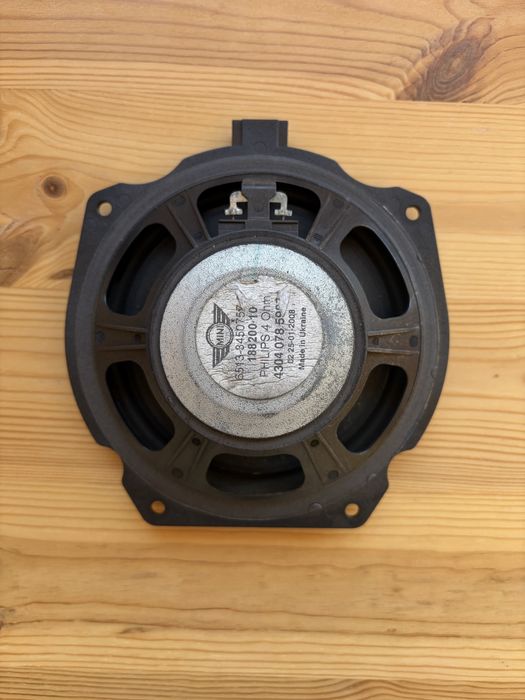 Vendo Coluna de Som Dianteira – Mini R56