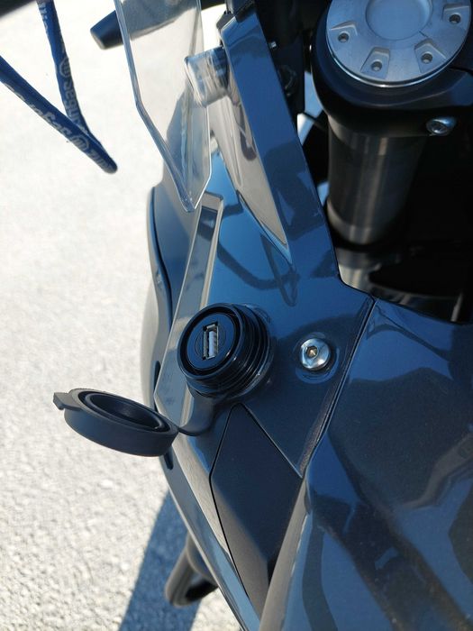 Benelli TRK 502  com poucos Kms