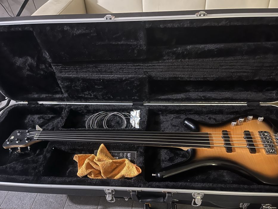 Warwick Corvette RockBass 5 String Fretless