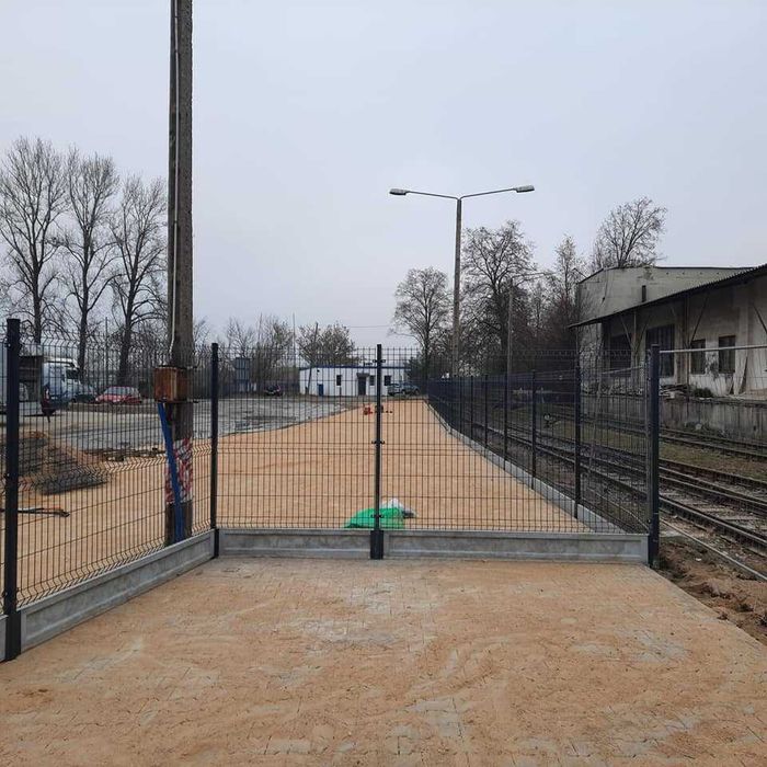 Panele Ogrodzeniowe | Bramy | Furtki | Montaż | Słupki