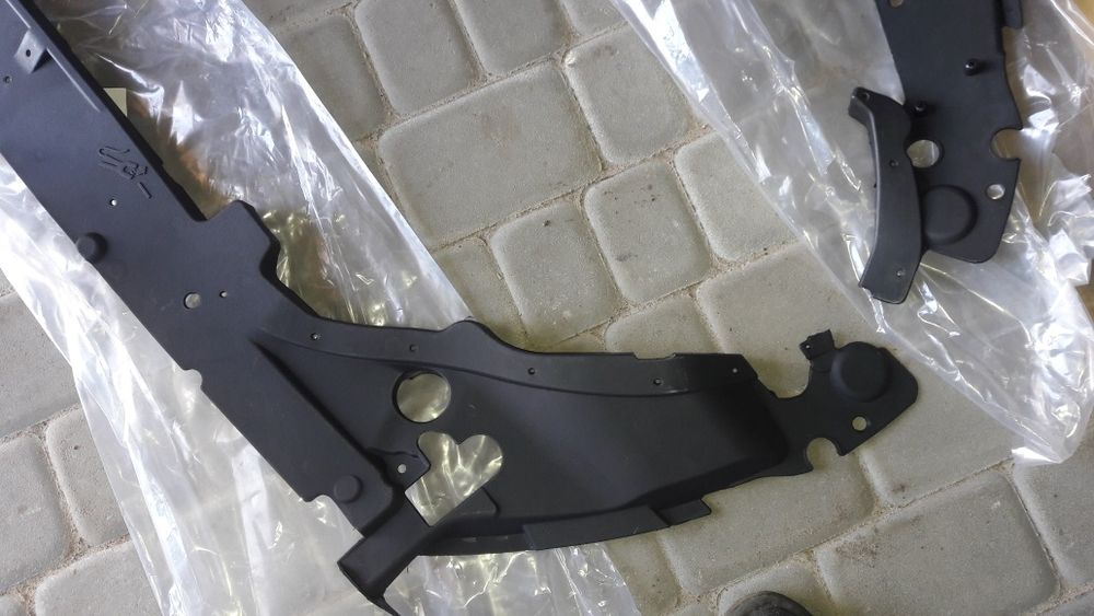 Накладка крила підкапотна ліва права Jeep Grand Cherokee 2015-