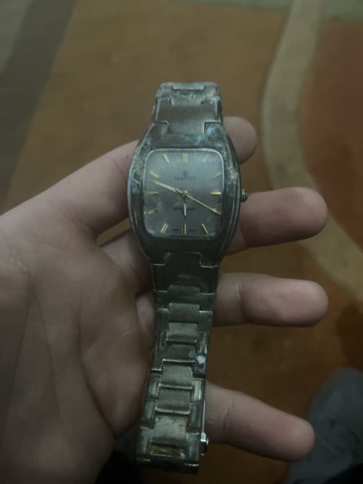 Sprzedam stare zegarki w dobrym stanie