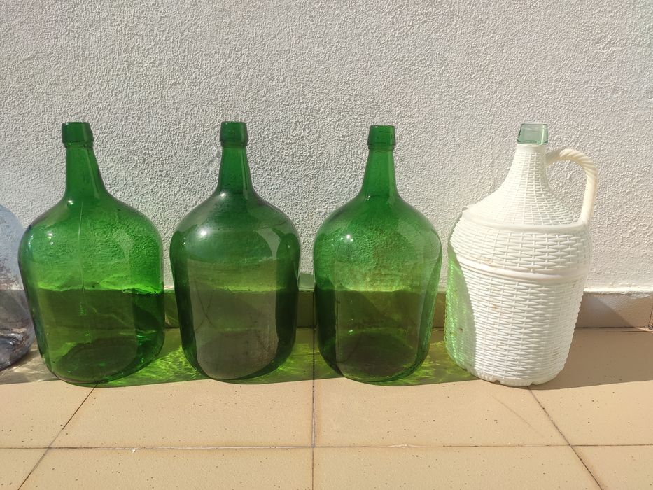 Garrafões de vidro antigos já não fabricam | Garrafa MICA DECORATIVOS