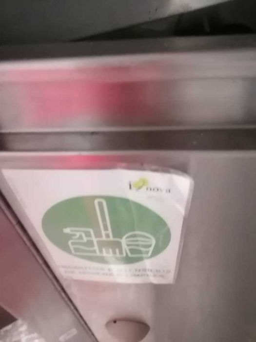 Food Truck completo com modelo muito atrativo para festa e eventos