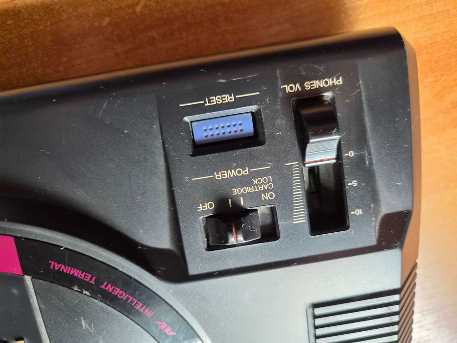 Ігрова приставка Sega Mega Drive з аудіочіпом Yamaha VA1