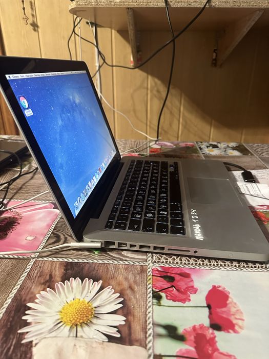 Ноутбук MacBook Pro