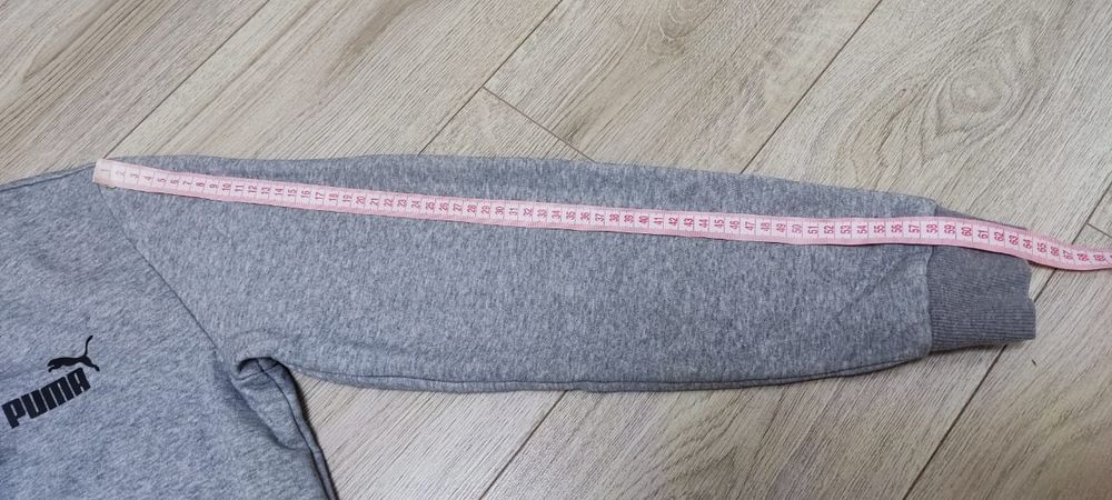 Кофта Puma  в ідеальному стані