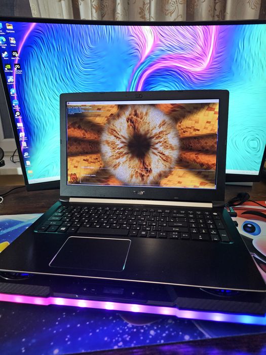 Ігровий ноутбук Acer Aspire / Radeon RX 540 2GB / SSD+HDD