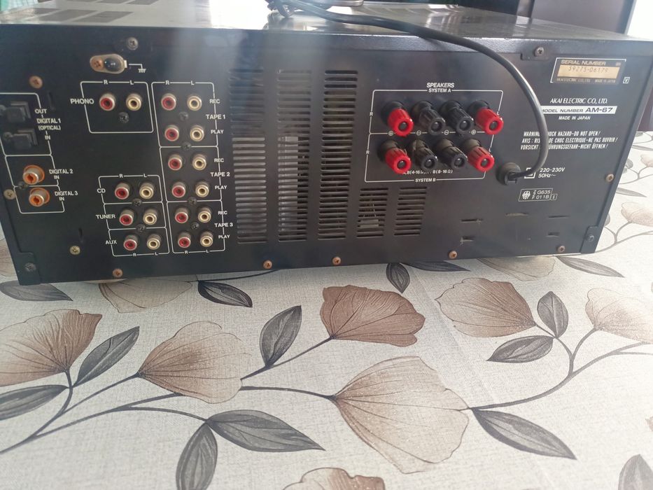 Wzmacniacz Akai am-67