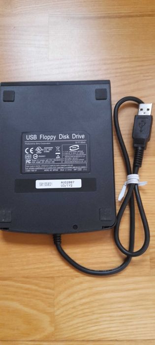 Zewnętrzna stacja dyskietek 3,5'' FDD USB 2.0 SLIM 1,44 MB